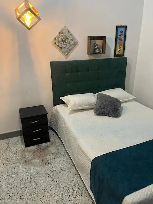 شقة Casa La Victoria Alojamiento Completo ميديلين
